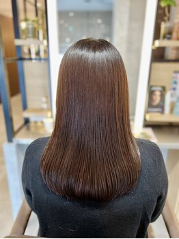 アテナ アヴェダ 広島三越店(ATENA AVEDA)の写真/癖毛のお悩みは経験豊富なstylistによる毛髪診断で貴方のベストを選択。今までの縮毛矯正との違いを実感。