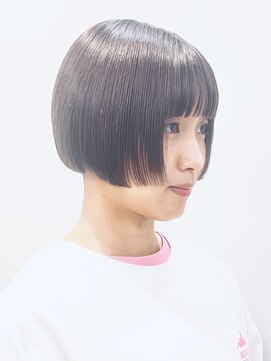 モリオフロムロンドン 松戸店(Morio from London) 【松戸 藤原】ぱつっとショートボブ大人かわいい