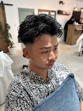 ロム(Rom.) メンズパーマスタイル/加藤聖也