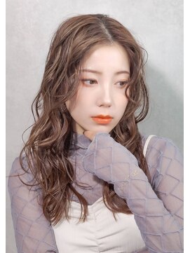 メゾンドムニ 恵比寿(Maison de MUNi) 大人可愛い高めウェーブレイヤーカット前髪なし20代/30代/40代