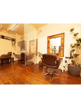 【少人数×落ち着いた空間が◎】丁寧なカウンセリングと確かな技術で、自分の髪がもっと好きになる＊[北区]