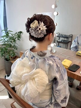 エメティ(Aimerty) 浴衣着付とヘアメイク音波