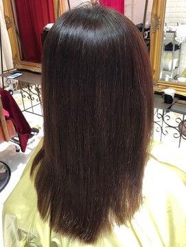 大嶋直樹の美容室 表参道 高難易度縮毛矯正=手で乾かしただけです。本当です。