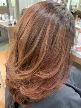 ディルガ ワッセ店(DILGA) ピンク系カラー