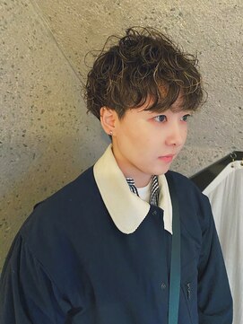 ムーフ(Moof) マッシュショート×パーマ