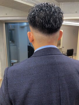 エウペ 渋谷(WEUPE) メンズ/マッシュパーマ/ウルフ/アッシュブラック/カルマパーマ