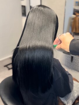 アクロマティック(Achromatic) 艶髪水素トリートメント