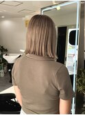ミルクティーグレージュ×切りっぱなしボブ