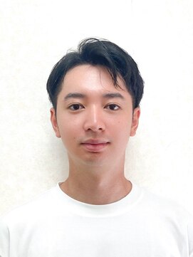 黄ぐまくん美容室 メンズ　ツーブロック　ショート