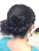 編み込みヘアセットスタイル