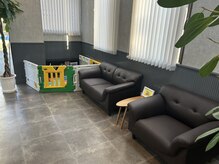 リム(LIM)の雰囲気（キッズスペース完備。お子様連れの方もお気軽にご利用頂けます！）