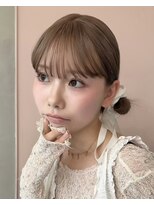 ソル ジングウマエ(SOL JINGUMAE) 切りっぱなしミディアム顔周りレイヤーペールピンクベージュ30代