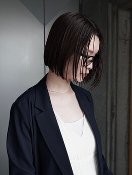 ケノミカ(KENOMIKA.)の写真/サロン帰りのスタイルが続く♪あなたの骨格・髪質・クセを見極めたカットで、扱いやすいスタイルを実現☆