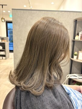 ラナニ(Lanani) オリーブグレージュ