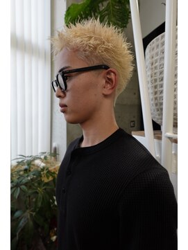 ソーレ(sole) スパイキーショート ブリーチダブルカラー 刈り上げ メンズ