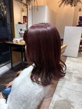 アヴァンスアンス 広島袋町店(AVANCE.ens) レッドカラー