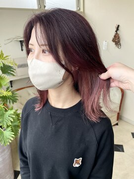 ディーヴァヘアーエズ(DIVA hair Eze) イヤリングカラー★淡いピンク×くびれボブ