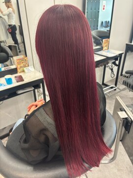 アース 青葉台店(HAIR&MAKE EARTH) 鮮やかな発色が映えるピンクブラウン【青葉台】
