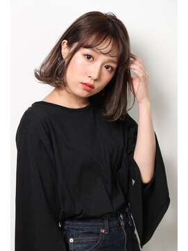 グロウ バイ グラフィー(GLOW by Graphy) グレージュ×切りっぱなしボブ