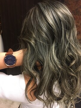 ヴィヴ(VIVE) 3Dバレイヤージュ