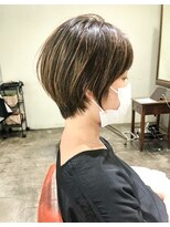 サロンドミルク 溝の口店(salon de MiLK) 派手にならないナチュラルハイライトのショートヘア
