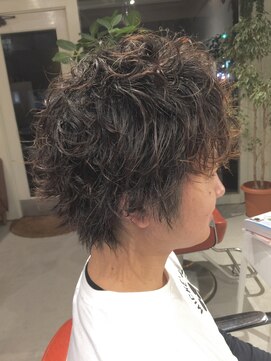 コンビネーション(combination) 波巻きパーマスパイラルパーマツイストスパイラルパーマ流行モテ