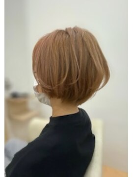 ティアラ Tiara コマーシャルモール博多店 大人ショ-トボブ