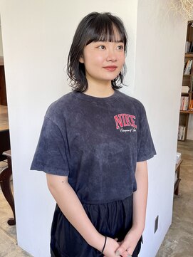 ヘアーアイストゥーレ(HAIR ICI TRE) 耳かけミディアム レイヤーボブ 担当渡辺聖