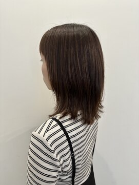 ゼンドットカラスマ(Zen.karasuma) 地毛風ストレート×白髪ぼかしカラー20代30代40代