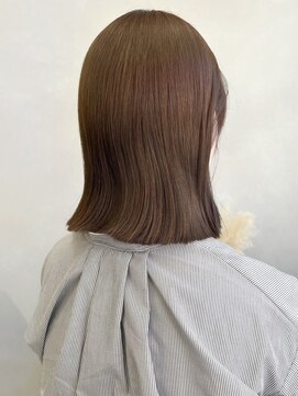 ミュラ(mulah) シアーベージュ透け感カラー＊切りっぱなしミディアムヘア