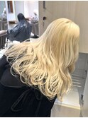 抜きっぱなしホワイトブロンドハイトーンケアブリーチリタッチ