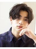 波巻きパーマツイストスパイラルパーマツーブロックメンズ黒髪
