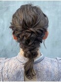 大人かわいい 編み下ろしヘア お呼ばれ ミディアム ヘアアレンジ
