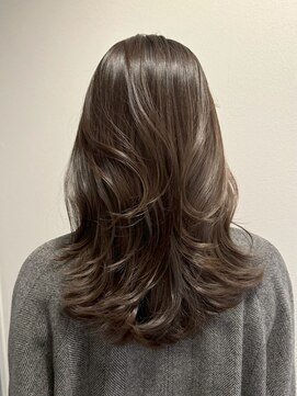 ムード(MOOD,) 暗めカラー/グランマッシュ[レイヤーカット/髪質改善/銀座]