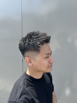 ヘアリゾート リビラ(Hair Resort Revilla) スキンフェード