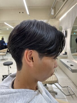 ニコ トウキョウ ヨコハマ(nico) メンズセンターパートニュアンスパーマ毛流れメンズパーマ刈上げ