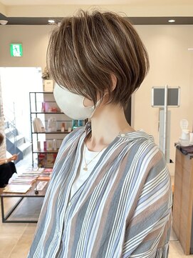 バンプ ギンザ(BUMP GINZA) 30代40代50代白髪染め銀座絶壁解消小顔くびれショートヘア伊
