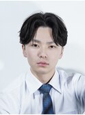 フェザーパーマ/ブルーブラック/刈り上げセンターパート[新宿]