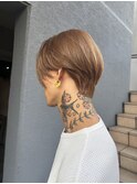 ライトブラウン