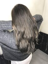オースト ヘアー ステラ 新宿店(Aust hair Stella)&nbsp;デザインカラー☆ハイライト×スモーキーグレージュ【takashi】