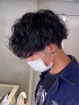 ザ サードヘアー 津田沼 (THE 3rd HAIR) 刈り上げマッシュ　波巻き