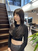 トレス(TRESS)&nbsp;レイヤーカット　ロングレイヤー　顔まわりカット