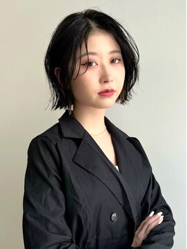 ヴェイン 渋谷(vain) 抜け感　外ハネボブ　アッシュカラー　艶感　センターパート