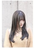 オリーブカラー×フェイスレイヤー