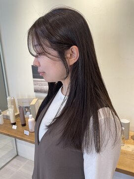 エミュ(emu) 顔周りデザインヘア