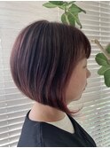大人インナーカラー耳掛け切りっぱなし大人ボブ