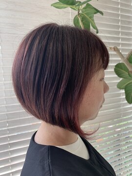 アース 三田南ウッディタウン店(HAIR&MAKE EARTH) 大人インナーカラー耳掛け切りっぱなし大人ボブ