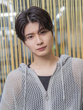 シティ(CITY) 小久保styleフェザーパーマフェザーショートグレーエンドカラー