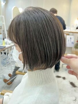 ロミー 本厚木(ROMMY.) 20代～50代◎ショートボブ前髪あり◎髪質改善トリートメント