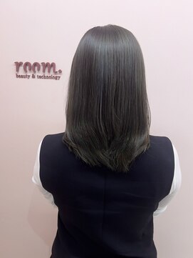 ルーム シンサイバシ(room shinsaibashi) ☆EMI☆  バレない自然に馴染む細めくすみハイライトカラー